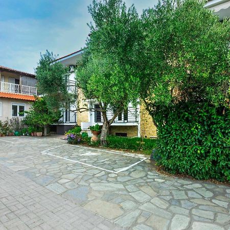 Newstory Suites Посиди Экстерьер фото